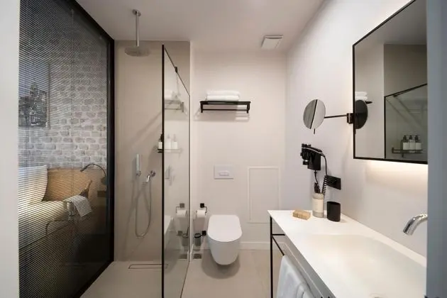 Superior Studio, Şehir Manzaralı
