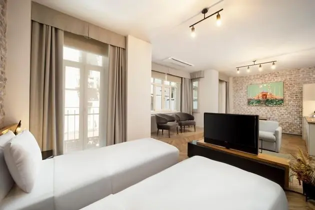 Superior Studio, Şehir Manzaralı