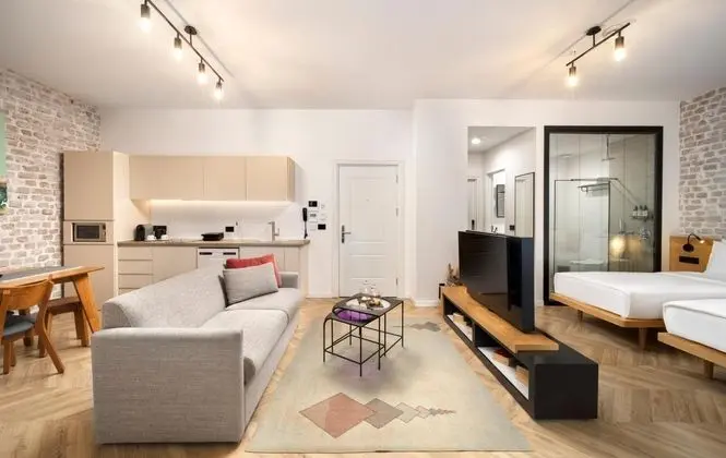 Superior Studio, Şehir Manzaralı