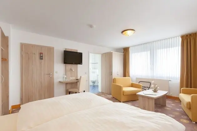 Comfort Tek Büyük Yataklı Oda