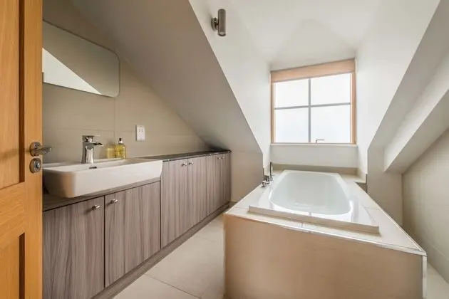 Çatı Katı Süiti (Penthouse)