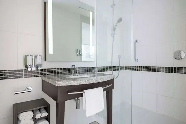 Oda, 1 Büyük (Queen) Boy Yatak, Sigara İçilmez