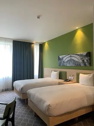 Family Room, 2 Twin Beds (with sofabed)