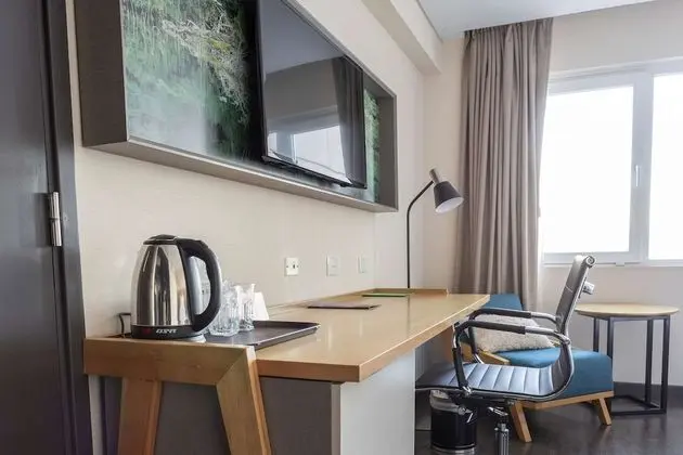 Oda, 2 Tek Kişilik Yatak, Şehir Manzaralı