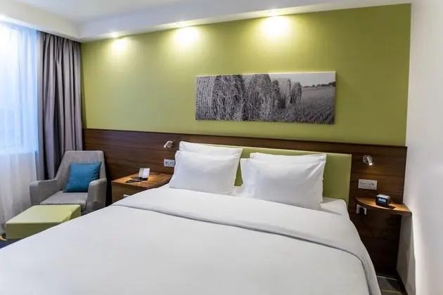 Oda, 1 En Büyük (King) Boy Yatak, Sigara İçilmez