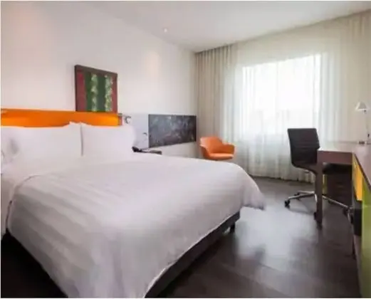 Oda, 1 Büyük (Queen) Boy Yatak