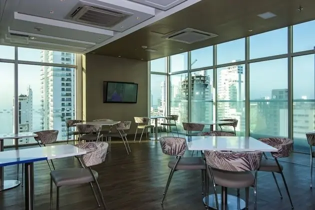 1 Queen Room mobility Access Nonsmoking