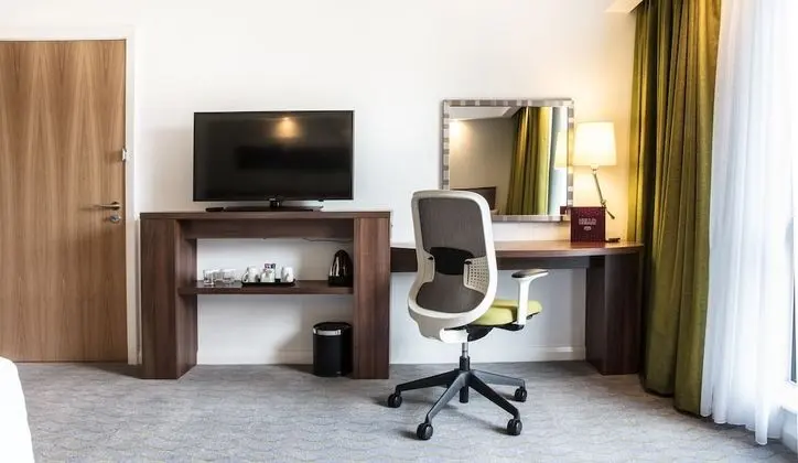 Oda, 1 Büyük (Queen) Boy Yatak, Engellilere Uygun