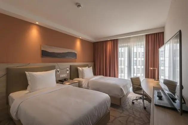 İki Ayrı Yataklı Oda, Sigara İçilmez