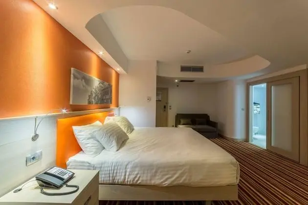 Oda, 1 En Büyük (King) Boy Yatak ve Çekyat, Sigara İçilmez