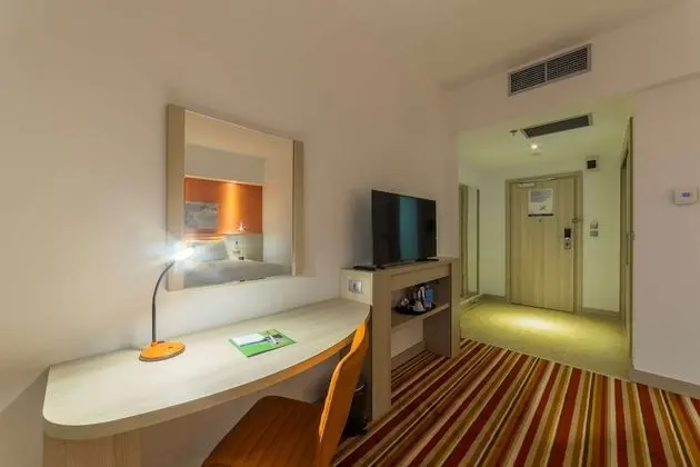 Oda, 1 En Büyük (King) Boy Yatak ve Çekyat, Sigara İçilmez