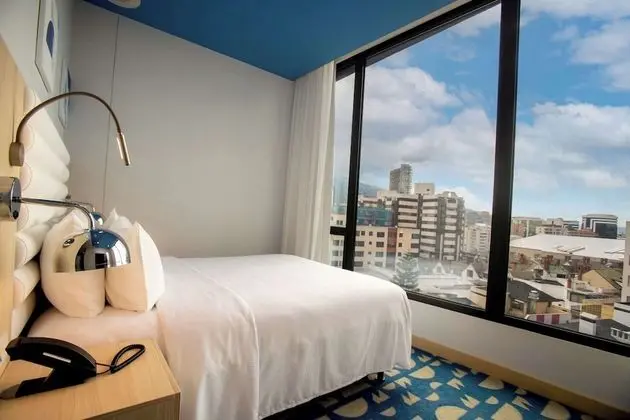 Oda, 1 Büyük (Queen) Boy Yatak, Engellilere Uygun, Sigara İçilmez