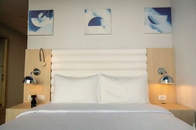 Oda, 1 Büyük (Queen) Boy Yatak, Engellilere Uygun, Sigara İçilmez