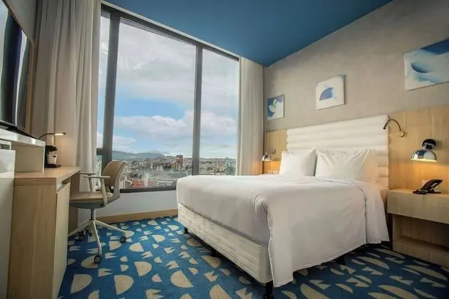 Oda, 1 Büyük (Queen) Boy Yatak, Sigara İçilmez, Buzdolabı