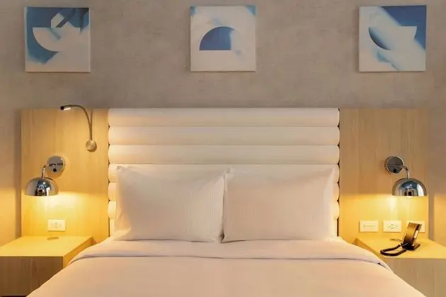 Oda, 1 Büyük (Queen) Boy Yatak, Sigara İçilmez, Buzdolabı