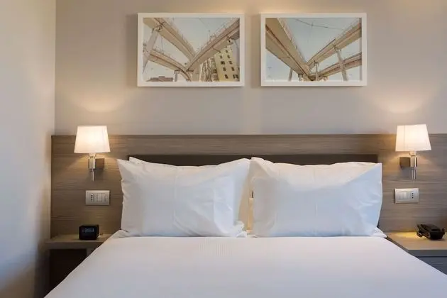 Oda, 1 Büyük (Queen) Boy Yatak