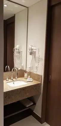 Oda, 1 Büyük (Queen) Boy Yatak, Sigara İçilmez, Buzdolabı