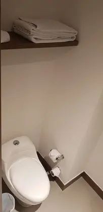 Oda, 1 Büyük (Queen) Boy Yatak, Sigara İçilmez, Buzdolabı