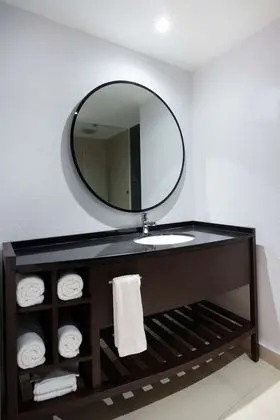 Oda, 2 Çift Kişilik Yatak, Buzdolabı