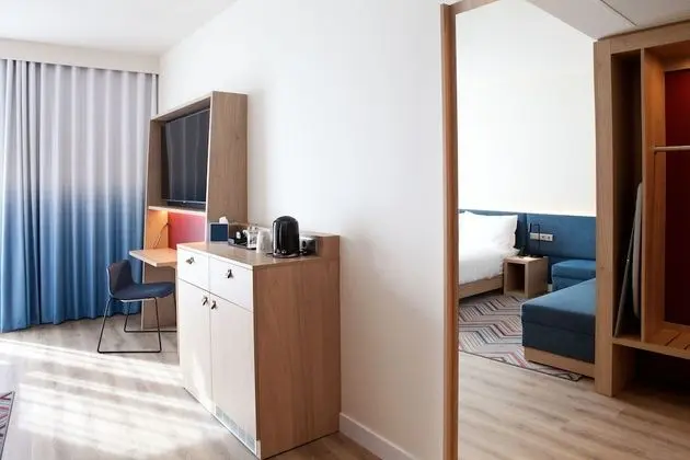 Oda, 1 En Büyük (King) Boy Yatak, Şehir Manzaralı