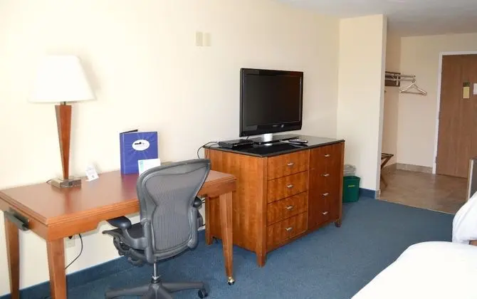 Basic Tek Büyük Yataklı Oda, 2 Çift Kişilik Yatak, Sigara İçilmez, Kısmi Deniz Manzarası