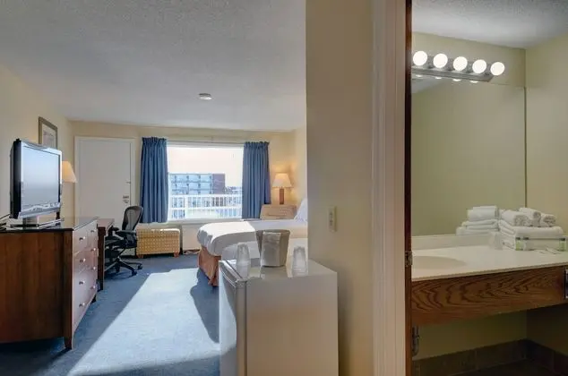 Basic Tek Büyük Yataklı Oda, 2 Çift Kişilik Yatak, Sigara İçilmez, Kısmi Deniz Manzarası