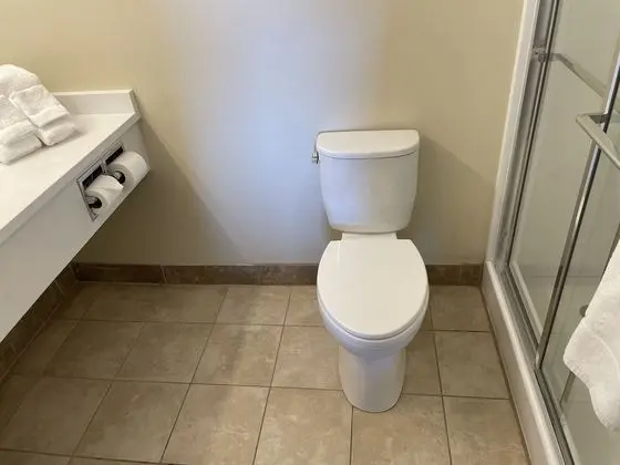 Basic Tek Büyük Yataklı Oda, 2 Çift Kişilik Yatak, Sigara İçilmez, Kısmi Deniz Manzarası