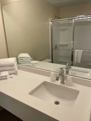 Standard Oda, 1 En Büyük (King) Boy Yatak, Sigara İçilmez, Kısmi Deniz Manzarası