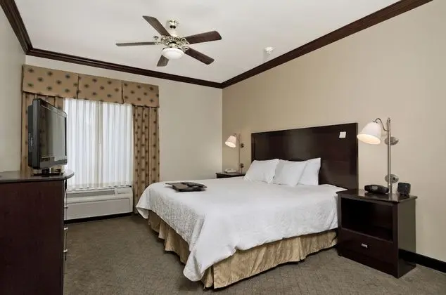 Oda, 1 Büyük (Queen) Boy Yatak, Sigara İçilmez