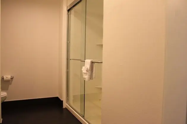 King, Standard Oda, 1 En Büyük (King) Boy Yatak