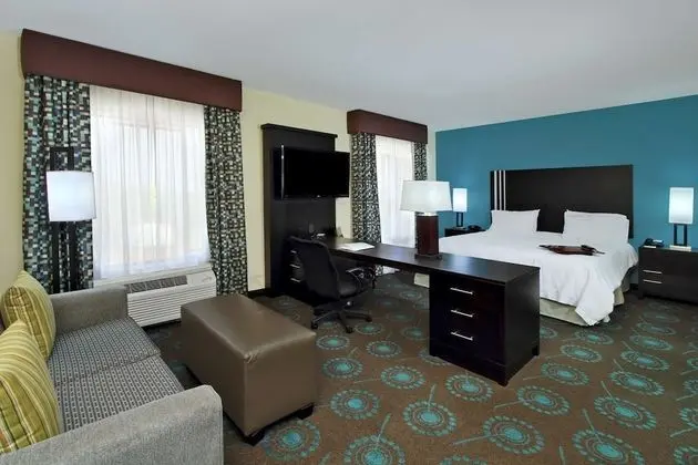 Stüdyo, Engellilere Uygun, Sigara İçilmez