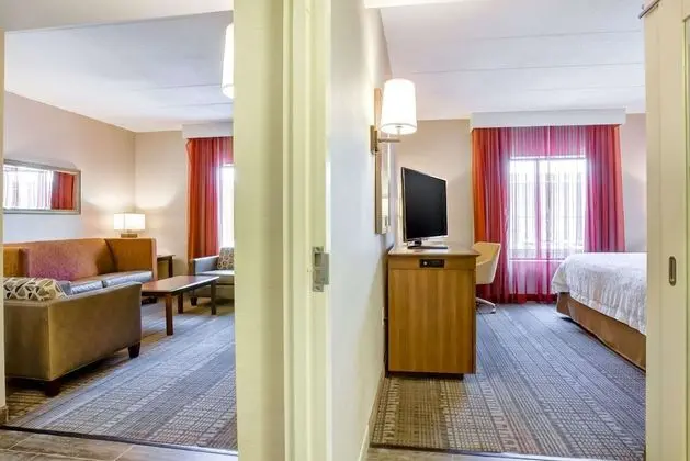 Süit, 1 En Büyük (King) Boy Yatak ve Çekyat (1 Bedroom)
