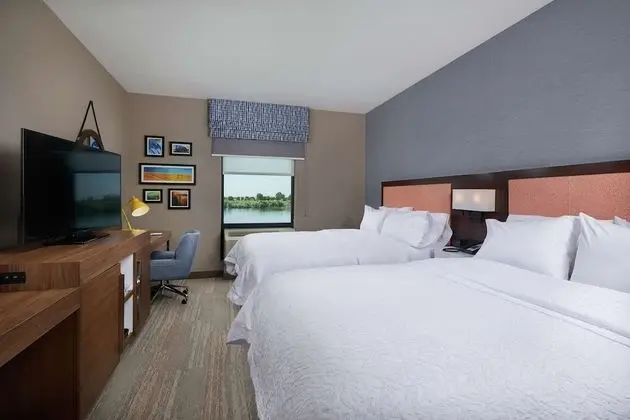 Oda, 2 Büyük (Queen) Boy Yatak, Buzdolabı, Koy Manzaralı