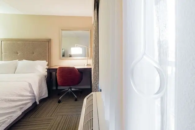 Oda, 1 Büyük (Queen) Boy Yatak, Engellilere Uygun, Küvet (Mobility & Hearing)