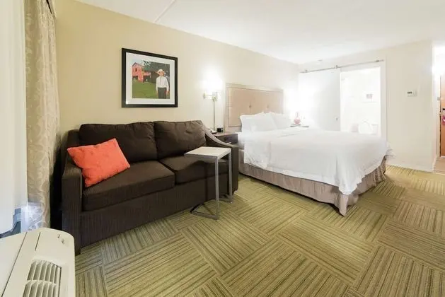 Oda, 1 En Büyük (King) Boy Yatak ve Çekyat (Study)