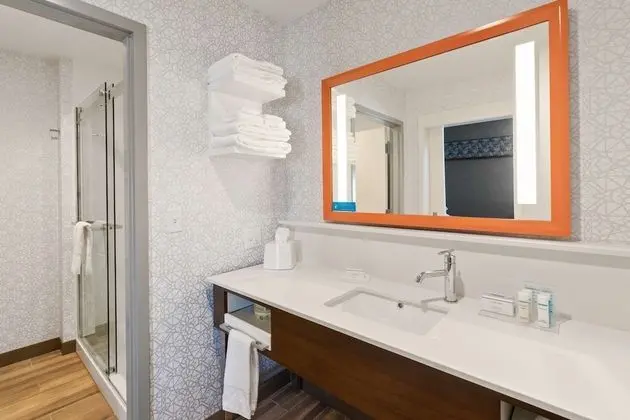 Stüdyo, 1 En Büyük (King) Boy Yatak, Buzdolabı ve Mikrodalga (Wet bar)