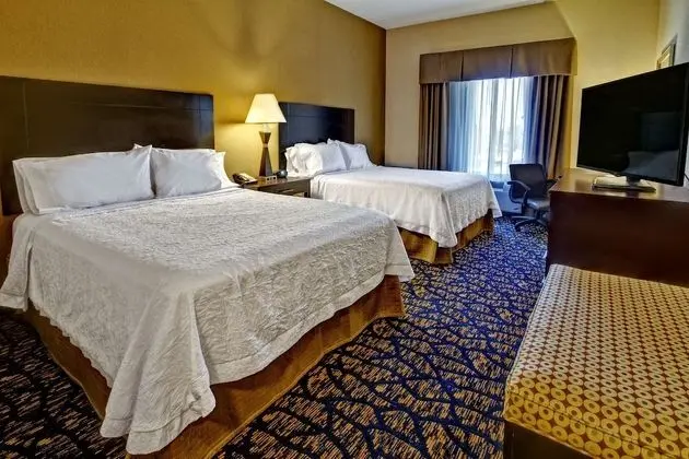 Oda, 2 Büyük (Queen) Boy Yatak, Sigara İçilmez, Buzdolabı ve Mikrodalga