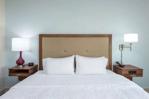 One king size accessible room