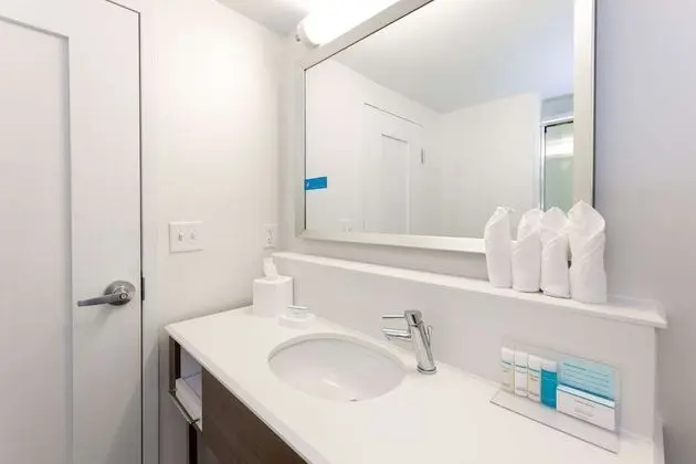 Stüdyo, 1 En Büyük (King) Boy Yatak, Buzdolabı ve Mikrodalga (Shower)