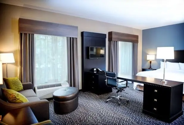 King Suite, Stüdyo