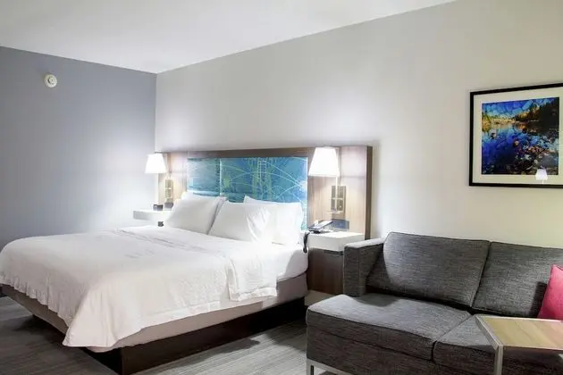 Bir En Büyük (King) Boy Yataklı, Sigara İçilmeyen