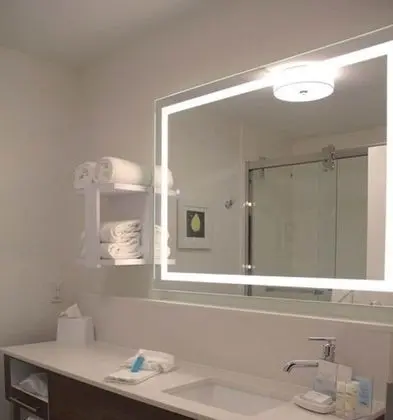 Bir En Büyük (King) Boy Yataklı, Sigara İçilmeyen