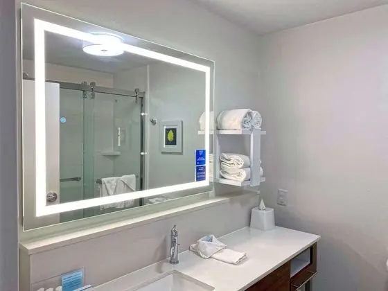 Bir En Büyük (King) Boy Yataklı, Sigara İçilmeyen