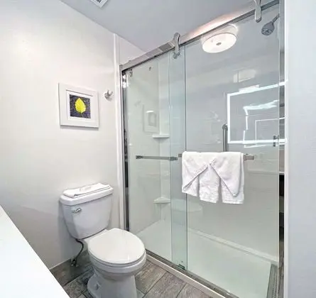 Bir En Büyük (King) Boy Yataklı, Sigara İçilmeyen