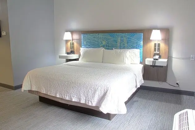 Oda, 1 En Büyük (King) Boy Yatak, Engellilere Uygun, Sigara İçilmez