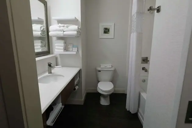 Bir King-Size Yataklı Oda (Sigara İçilmez)