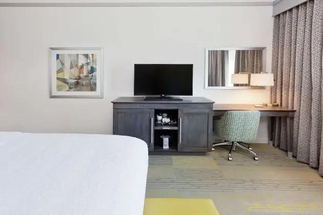 Oda, 1 En Büyük (King) Boy Yatak, Buzdolabı