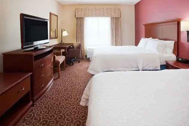 Oda, 2 Büyük (Queen) Boy Yatak, Engellilere Uygun (Hearing)