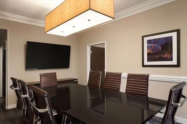 Oda, 1 En Büyük (King) Boy Yatak, Sigara İçilmez (Conference Room)