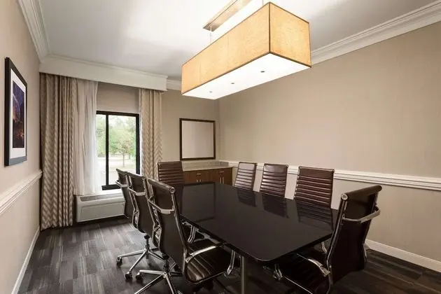 Oda, 1 En Büyük (King) Boy Yatak, Sigara İçilmez (Conference Room)
